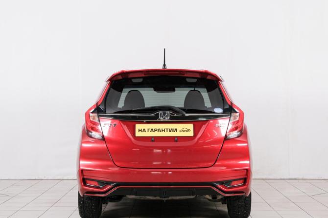 Honda Fit III Рестайлинг с пробегом 2017 года, цена 1 479 000 рублей, 81000 км, хэтчбек, Автокод Объявления