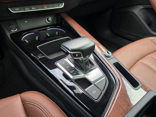 Audi A4 V (B9) Рестайлинг с пробегом 2021 года, цена 3 200 000 рублей, 48826 км, седан, Автокод Объявления