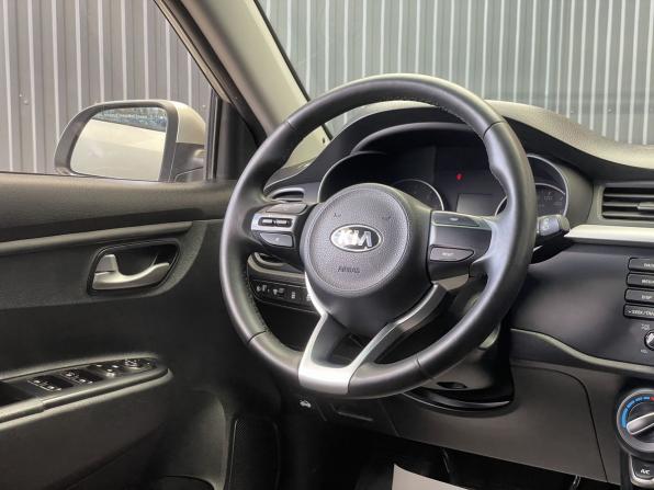 Kia Rio IV с пробегом 2018 года, цена 1 437 000 рублей, 87224 км, хэтчбек, Автокод Объявления