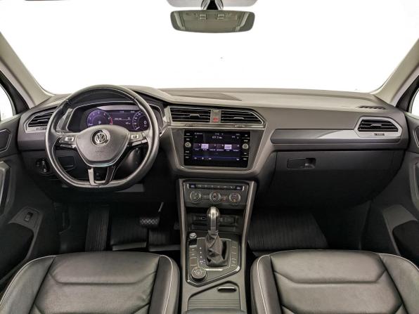 Volkswagen Tiguan II с пробегом 2018 года, цена 2 955 000 рублей, 89168 км, внедорожник, Автокод Объявления