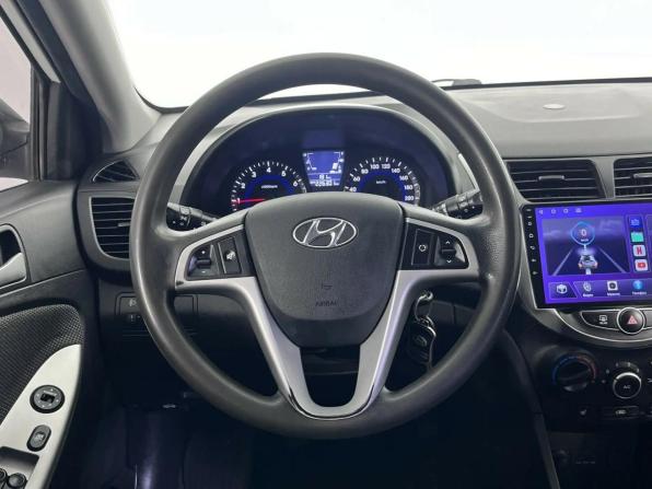 Hyundai Solaris I с пробегом 2013 года, цена 670 000 рублей, 226000 км, хэтчбек, Автокод Объявления
