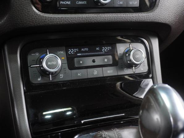 Volkswagen Touareg II с пробегом 2012 года, цена 2 090 000 рублей, 212025 км, внедорожник, Автокод Объявления