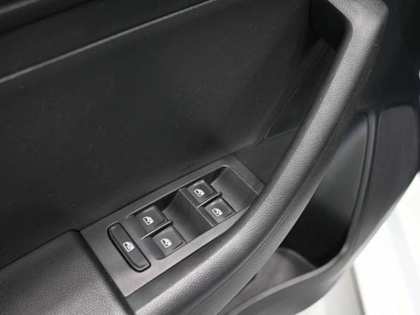 Volkswagen Polo VI с пробегом 2021 года, цена 1 499 900 рублей, 90000 км, лифтбек, Автокод Объявления