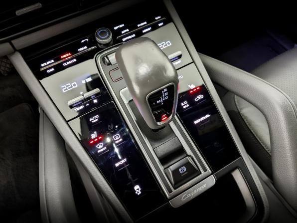 Porsche Cayenne III с пробегом 2019 года, цена 5 600 000 рублей, 123838 км, внедорожник, Автокод Объявления