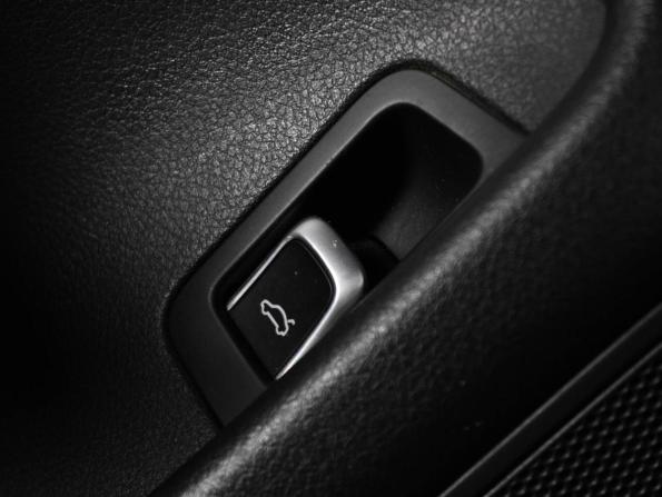 Audi A6 IV (C7) Рестайлинг с пробегом 2016 года, цена 2 069 000 рублей, 160353 км, седан, Автокод Объявления