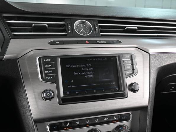 Volkswagen Passat B8 с пробегом 2016 года, цена 1 499 000 рублей, 229662 км, седан, Автокод Объявления