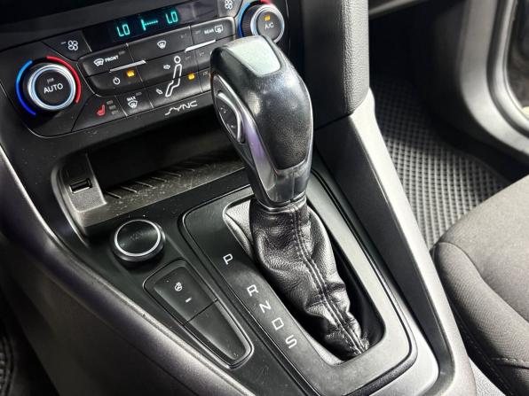 Ford Focus III Рестайлинг с пробегом 2015 года, цена 860 000 рублей, 247119 км, хэтчбек, Автокод Объявления