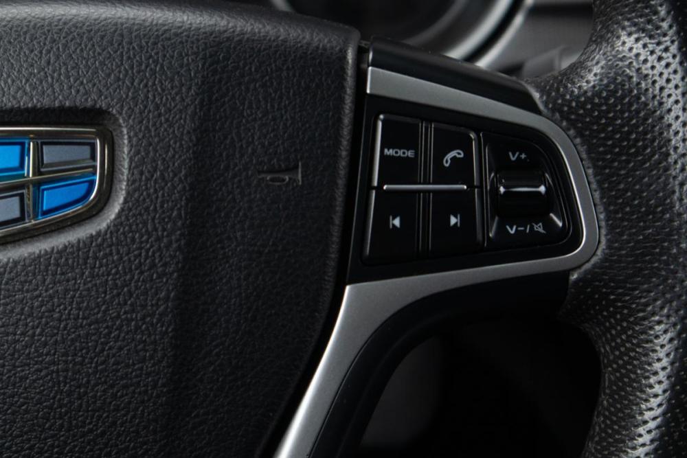 Geely Emgrand 7 I Рестайлинг Оренбург  - изображение 11