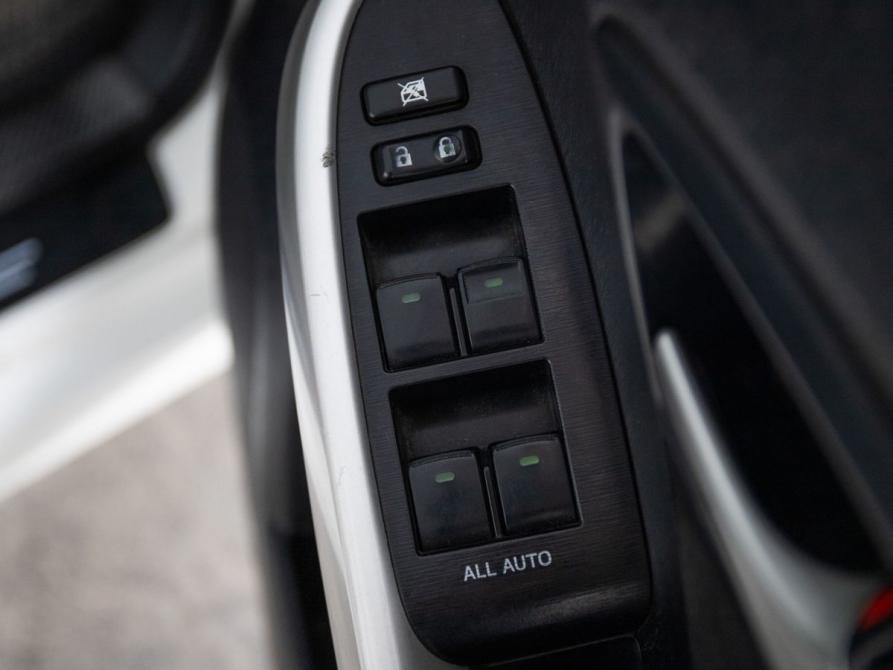 Toyota Prius III Рестайлинг (XW30) Иркутск  - изображение 19