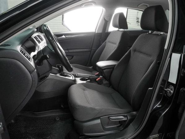 Volkswagen Jetta VI с пробегом 2013 года, цена 1 369 000 рублей, 77489 км, седан, Автокод Объявления