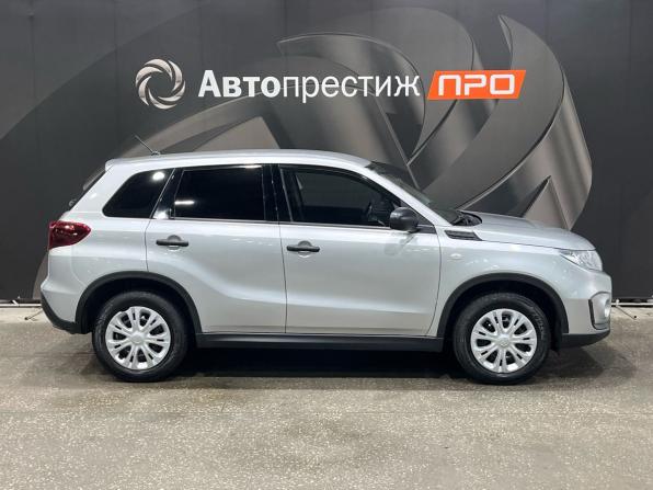 Suzuki Vitara II Рестайлинг с пробегом 2019 года, цена 1 499 000 рублей, 72159 км, внедорожник, Автокод Объявления