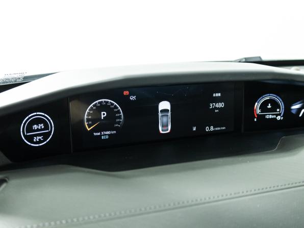 Changan UNI-V I с пробегом 2023 года, цена 2 175 900 рублей, 37000 км, лифтбек, Автокод Объявления