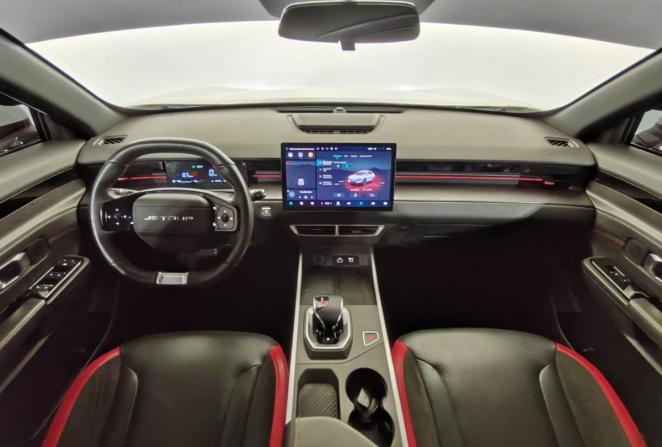 JETOUR DASHING I с пробегом 2024 года, цена 2 000 000 рублей, 14118 км, внедорожник, Автокод Объявления