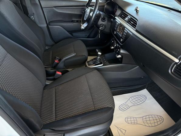 Kia Rio IV с пробегом 2018 года, цена 1 199 000 рублей, 162428 км, хэтчбек, Автокод Объявления