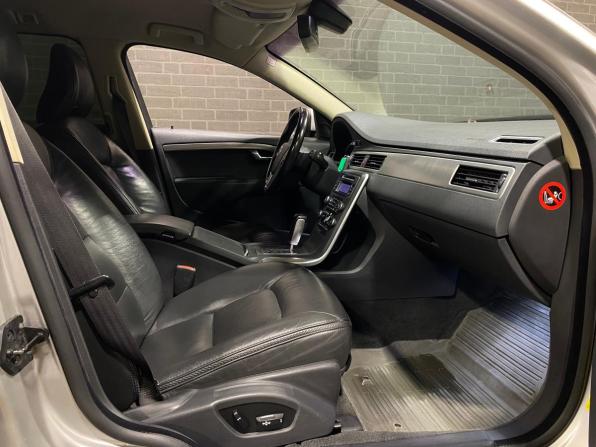 Volvo XC70 II с пробегом 2007 года, цена 1 250 000 рублей, 308315 км, универсал, Автокод Объявления