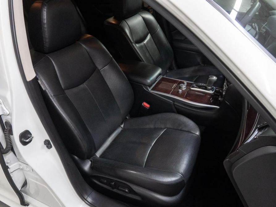 Infiniti Q70 I Рестайлинг Тюмень  - изображение 19