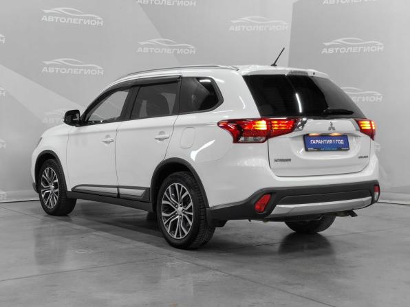 Mitsubishi Outlander III Рестайлинг 2 с пробегом 2016 года, цена 2 480 000 рублей, 71100 км, внедорожник, Автокод Объявления