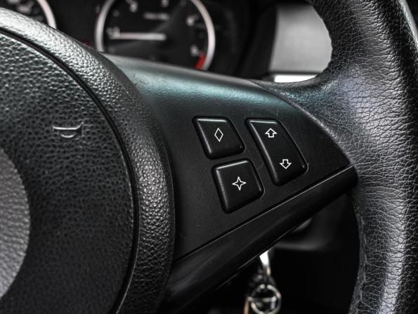 BMW 5 серии V (E60/E61) Рестайлинг с пробегом 2009 года, цена 1 324 000 рублей, 285855 км, седан, Автокод Объявления