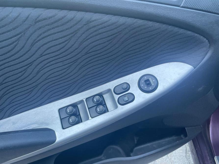 Hyundai Solaris I Череповец  - изображение 12