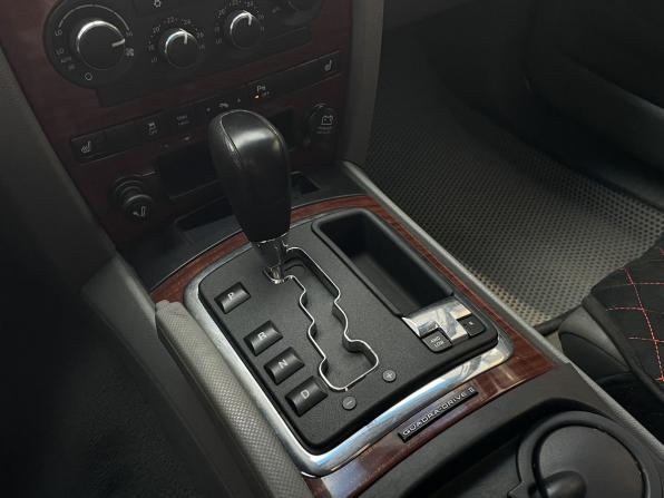 Jeep Grand Cherokee III (WK) с пробегом 2006 года, цена 880 000 рублей, 260000 км, внедорожник, Автокод Объявления