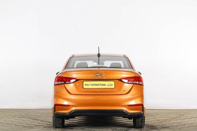 Hyundai Solaris II с пробегом 2019 года, цена 1 359 000 рублей, 138000 км, седан, Автокод Объявления