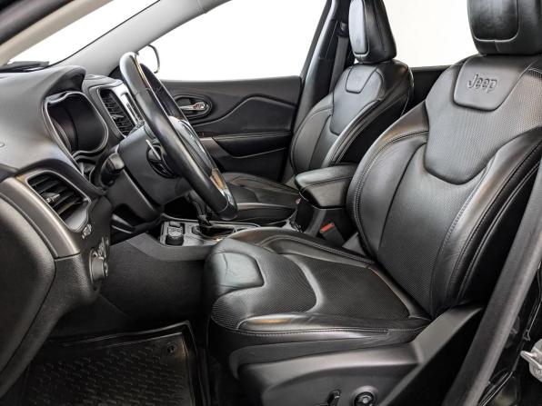 Jeep Cherokee V (KL) Рестайлинг с пробегом 2018 года, цена 2 580 000 рублей, 73810 км, внедорожник, Автокод Объявления