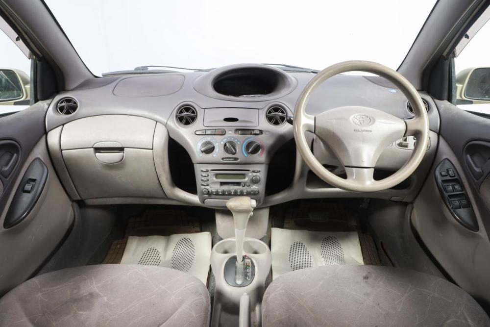 Toyota Platz Новосибирск  - изображение 9