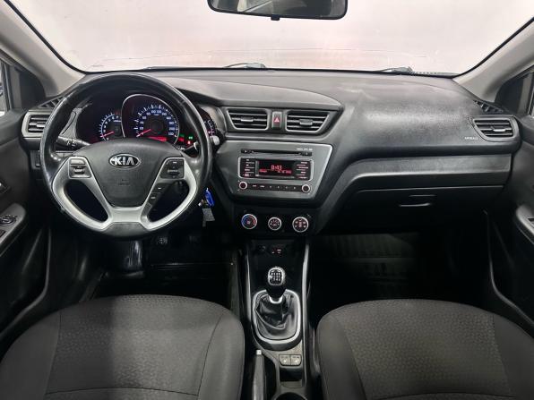Kia Rio III Рестайлинг с пробегом 2015 года, цена 1 050 000 рублей, 124795 км, седан, Автокод Объявления