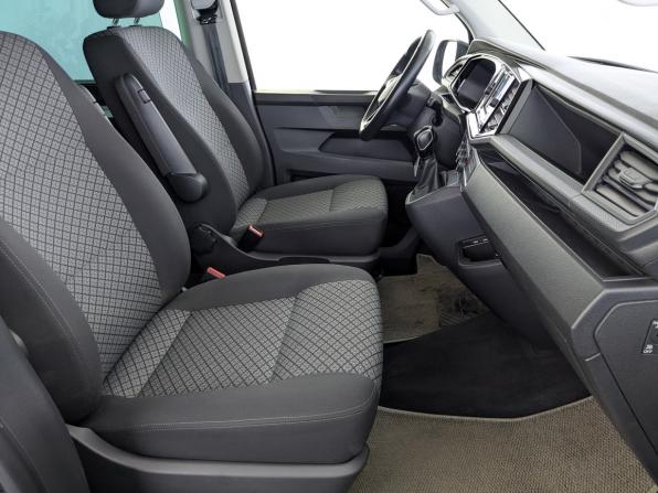 Volkswagen Multivan T6 Рестайлинг с пробегом 2021 года, цена 5 350 000 рублей, 94113 км, минивэн, Автокод Объявления