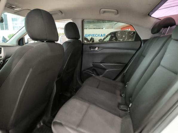 Hyundai Solaris II с пробегом 2019 года, цена 1 320 000 рублей, 110966 км, седан, Автокод Объявления