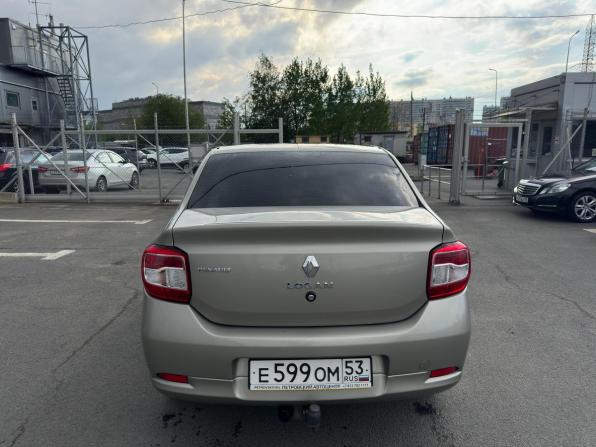 Renault Logan II с пробегом 2017 года, цена 649 000 рублей, 123000 км, седан, Автокод Объявления