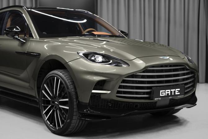 Новый Aston Martin DBX I 2025 года, цена 44 020 100 рублей, внедорожник, Автокод Объявления