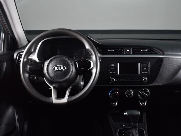 Kia Rio IV Рестайлинг с пробегом 2020 года, цена 1 349 999 рублей, 192717 км, седан, Автокод Объявления