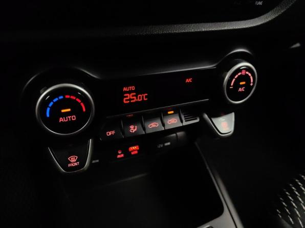 Kia Rio IV с пробегом 2017 года, цена 1 099 000 рублей, 187000 км, седан, Автокод Объявления