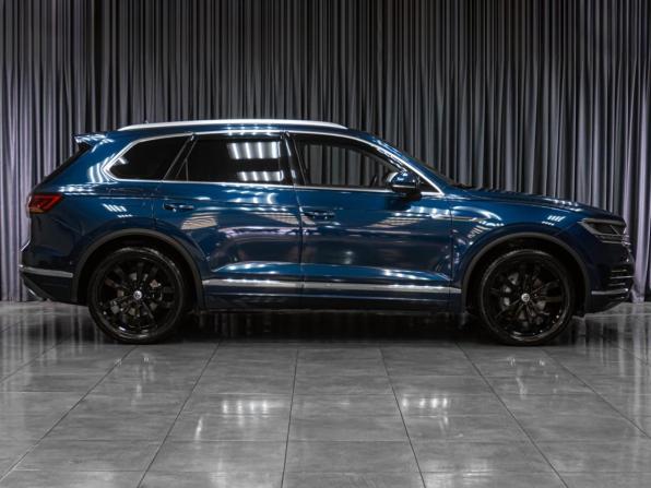 Volkswagen Touareg III с пробегом 2019 года, цена 5 999 000 рублей, 105216 км, внедорожник, Автокод Объявления