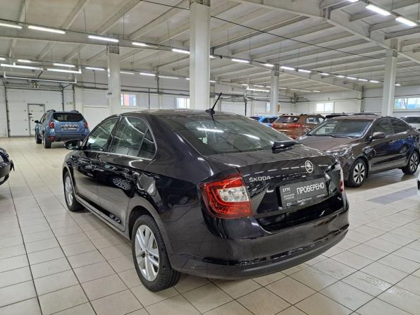 Skoda Rapid I Рестайлинг с пробегом 2018 года, цена 1 280 000 рублей, 90000 км, лифтбек, Автокод Объявления