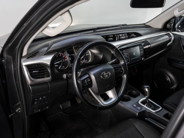 Toyota Hilux VIII Рестайлинг 2 с пробегом 2020 года, цена 4 199 000 рублей, 153857 км, пикап, Автокод Объявления