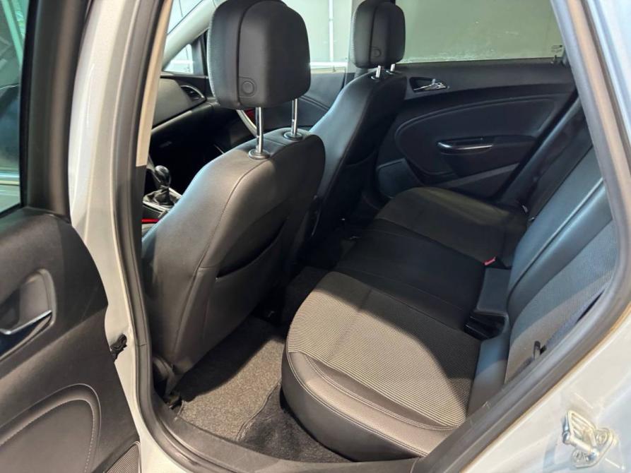 Opel Astra J Екатеринбург  - изображение 9