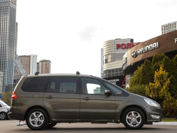 Ford Galaxy II Рестайлинг с пробегом 2011 года, цена 848 000 рублей, 386481 км, минивэн, Автокод Объявления