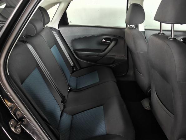 Volkswagen Polo V с пробегом 2013 года, цена 915 000 рублей, 22500 км, седан, Автокод Объявления