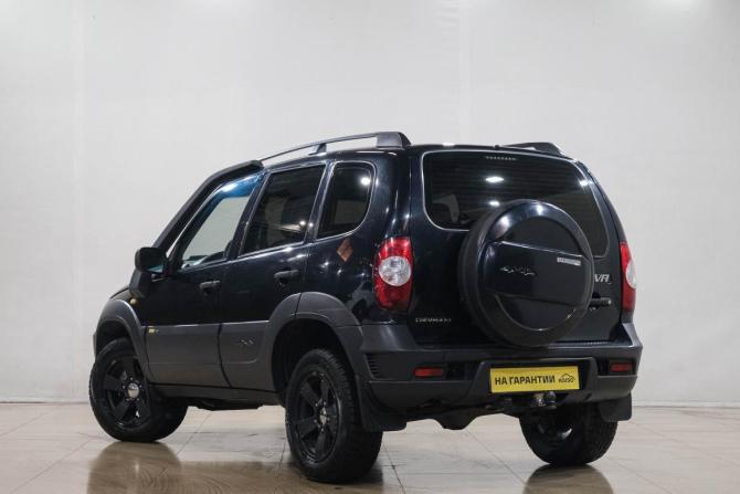 Chevrolet Niva I Рестайлинг с пробегом 2017 года, цена 829 000 рублей, 88000 км, внедорожник, Автокод Объявления