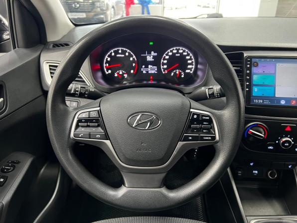 Hyundai Solaris II Рестайлинг с пробегом 2020 года, цена 1 180 000 рублей, 122225 км, седан, Автокод Объявления