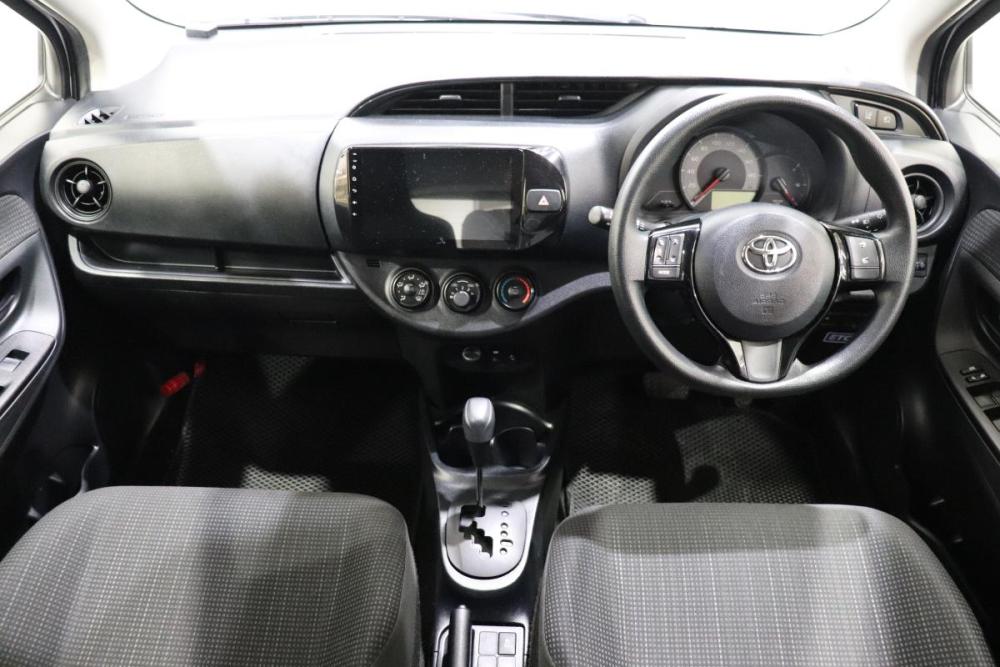 Toyota Vitz III (XP130) Рестайлинг Иркутск  - изображение 14