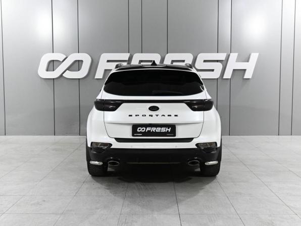 Kia Sportage IV Рестайлинг с пробегом 2018 года, цена 2 449 000 рублей, 174804 км, внедорожник, Автокод Объявления