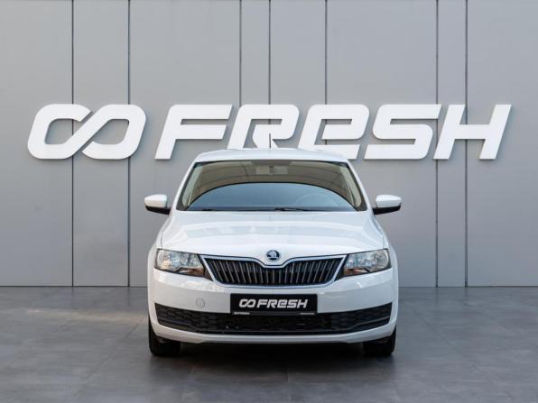 Skoda Rapid I Рестайлинг с пробегом 2018 года, цена 980 000 рублей, 247489 км, лифтбек, Автокод Объявления