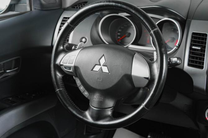 Mitsubishi Outlander II с пробегом 2007 года, цена 1 159 000 рублей, 220800 км, внедорожник, Автокод Объявления