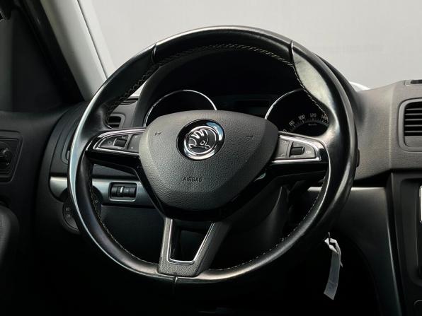 Skoda Yeti I Рестайлинг с пробегом 2017 года, цена 1 214 700 рублей, 190999 км, внедорожник, Автокод Объявления