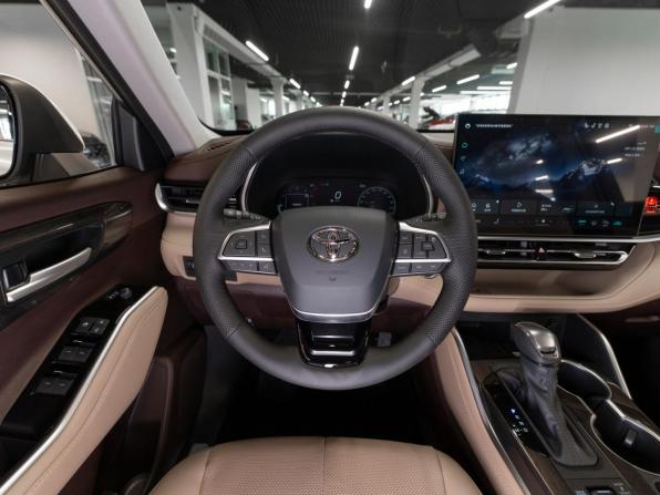 Toyota Highlander IV (XU70) с пробегом 2026 года, цена 5 950 000 рублей, 13 км, внедорожник, Автокод Объявления