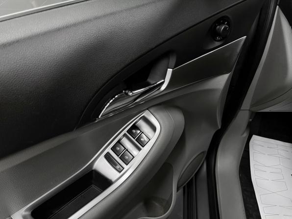 Chevrolet Orlando I с пробегом 2012 года, цена 1 090 000 рублей, 177375 км, компактвэн, Автокод Объявления