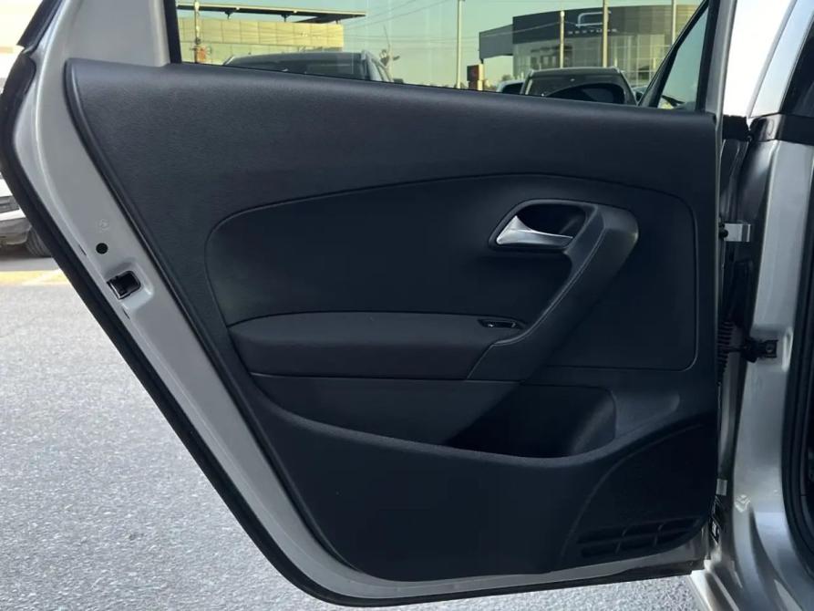 Volkswagen Polo V Рестайлинг Волгоград  - изображение 15